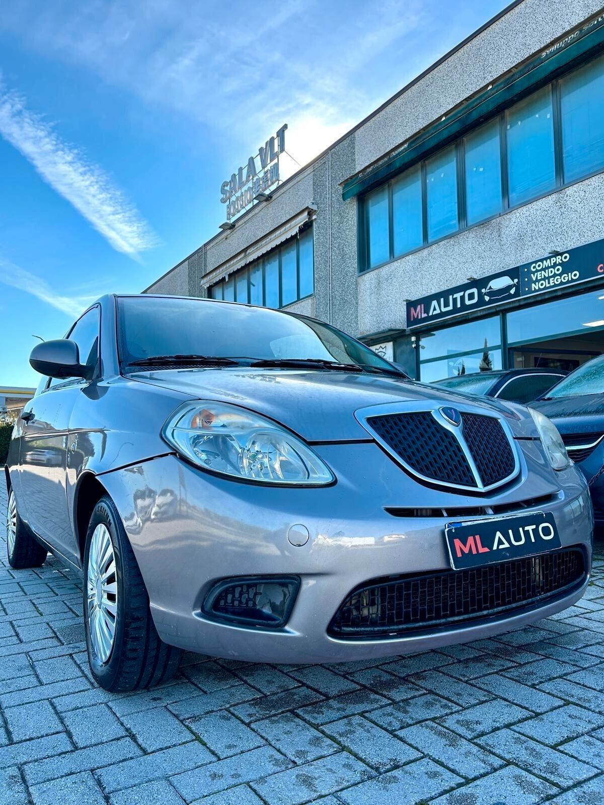 Lancia Ypsilon 1.2 69 CV Unyca - OK NEOPATENTATO