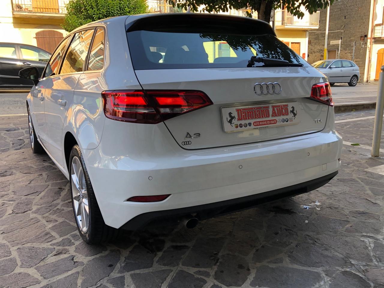 Audi A3 SPORTBACK 1.6TDI 110CV Design FULL/LED/NAV