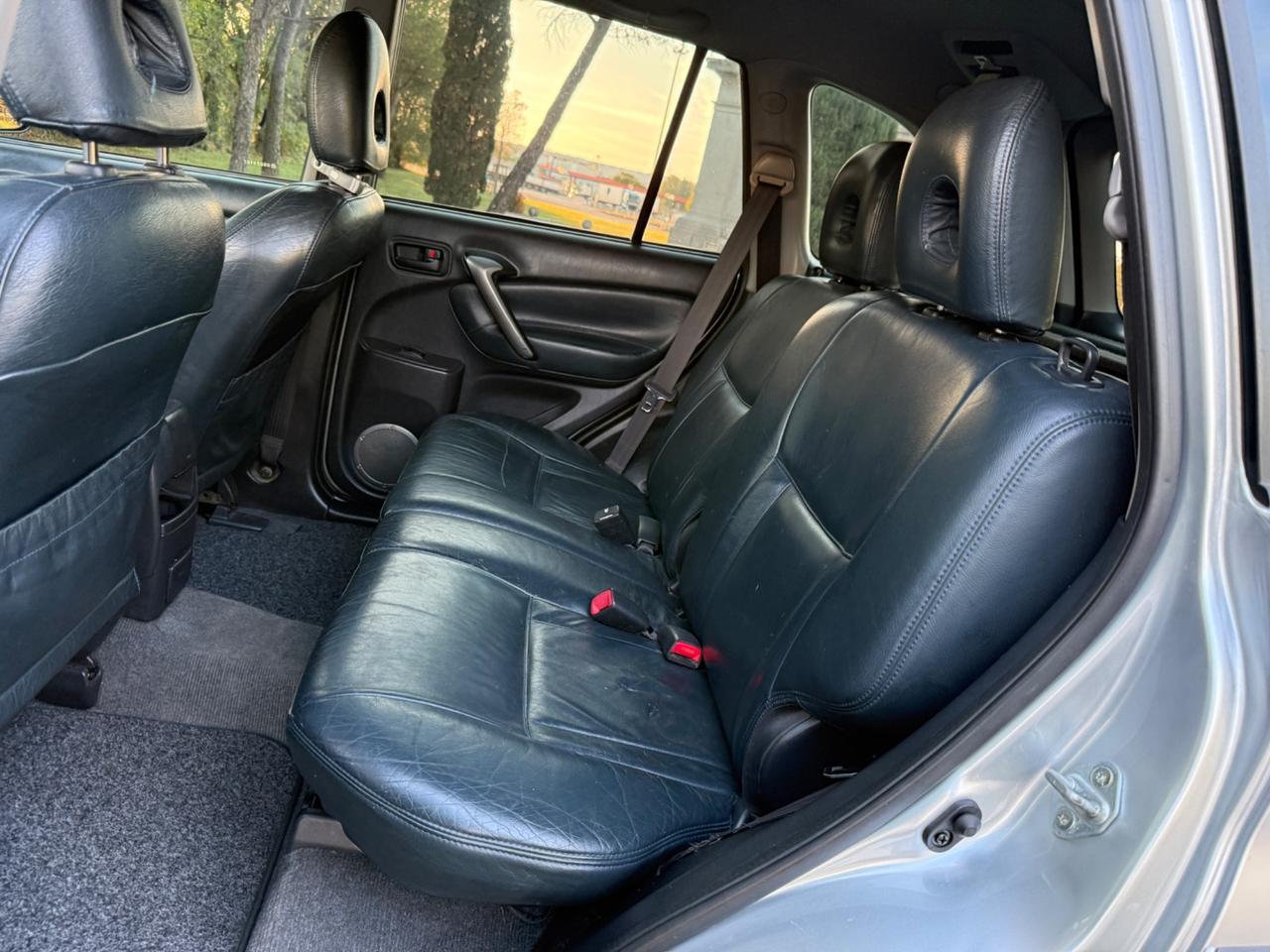 Toyota RAV 4 RAV4.com 2.0 Tdi D-4D cat 5 porte