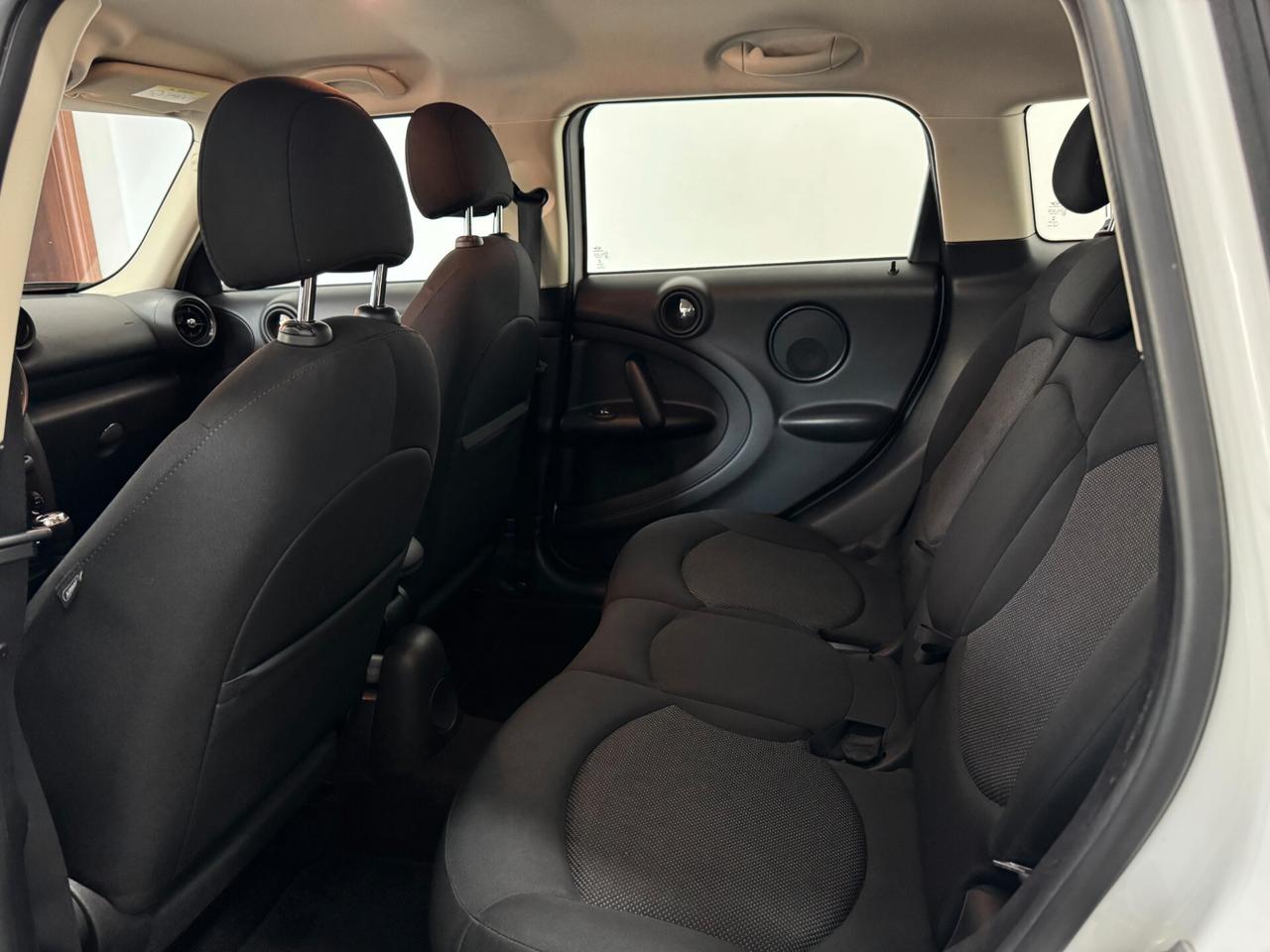Mini Cooper 2015 D Countryman Mini 1.6 Cooper D KM 125000