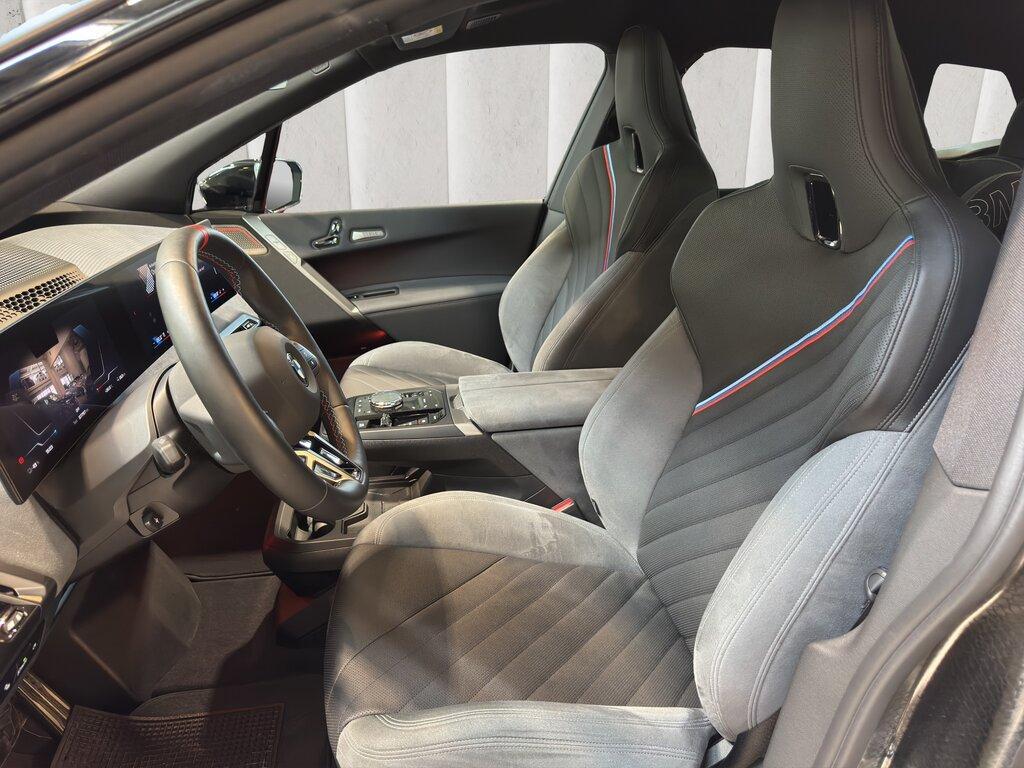 BMW iX M 70