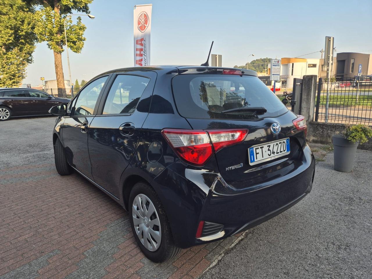 Toyota Yaris 1.5 Hyb Business '19 --OK Neopat.!!!