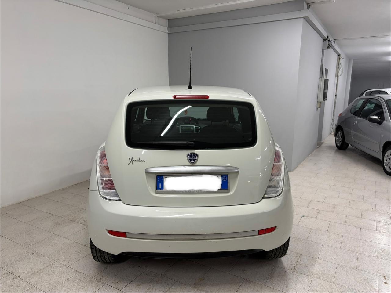 Lancia Ypsilon 1.2 69 CV New Oro Perfetta !