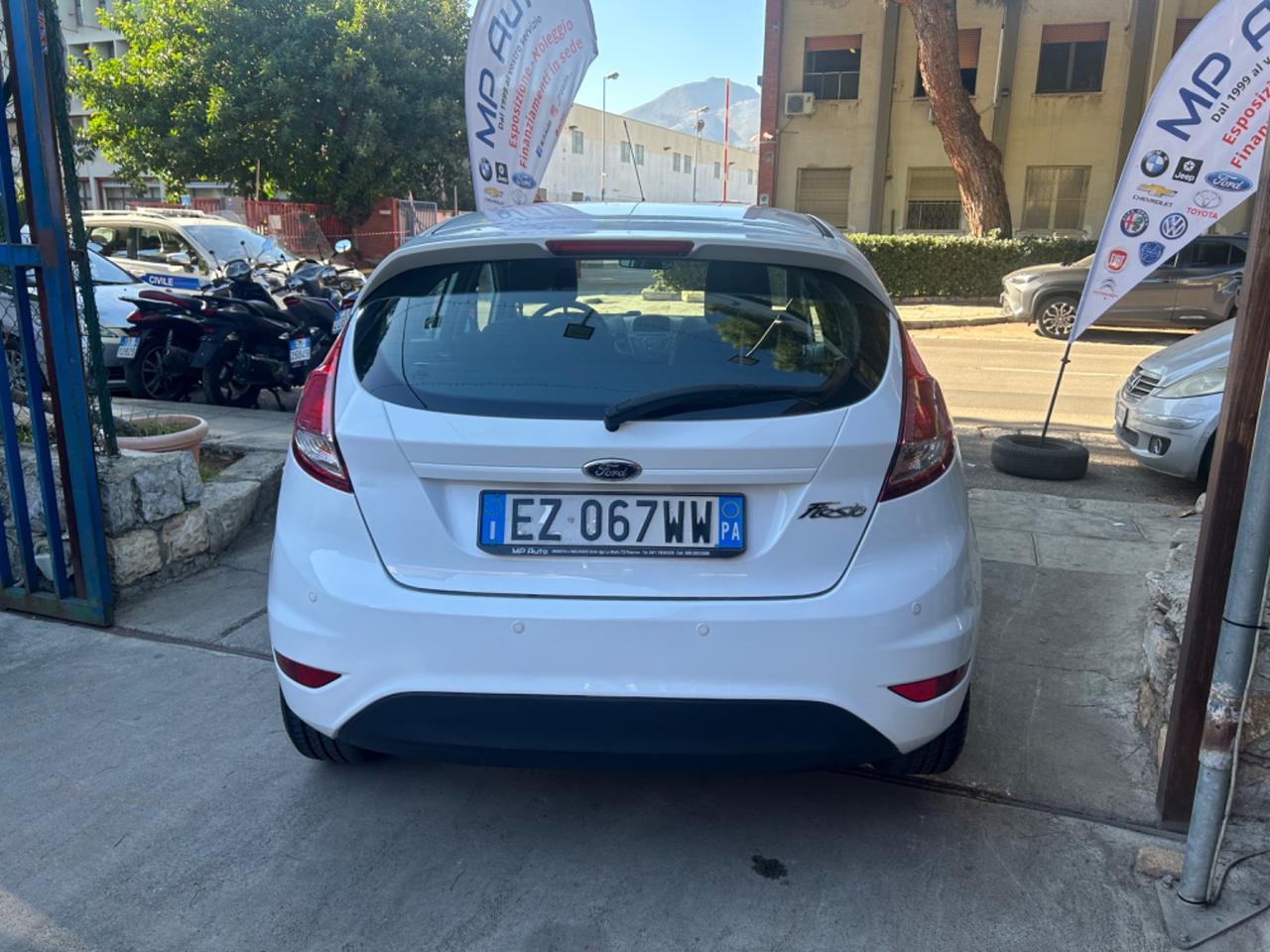 Ford Fiesta 1.0 80CV 5 porte Black & White Edition