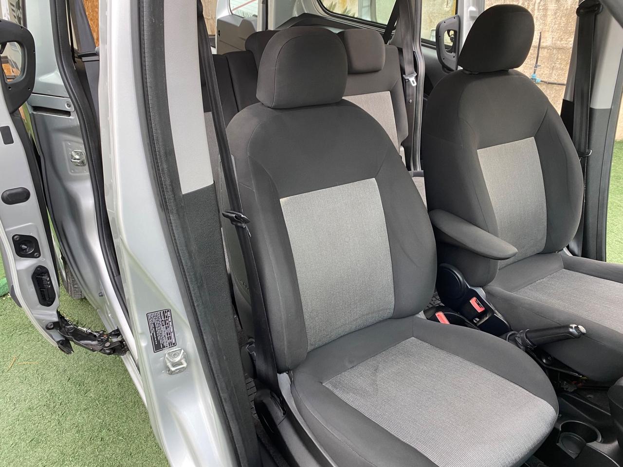 Fiat Doblo 1.6 Diesel Maxi Porte Posteriore Vettura