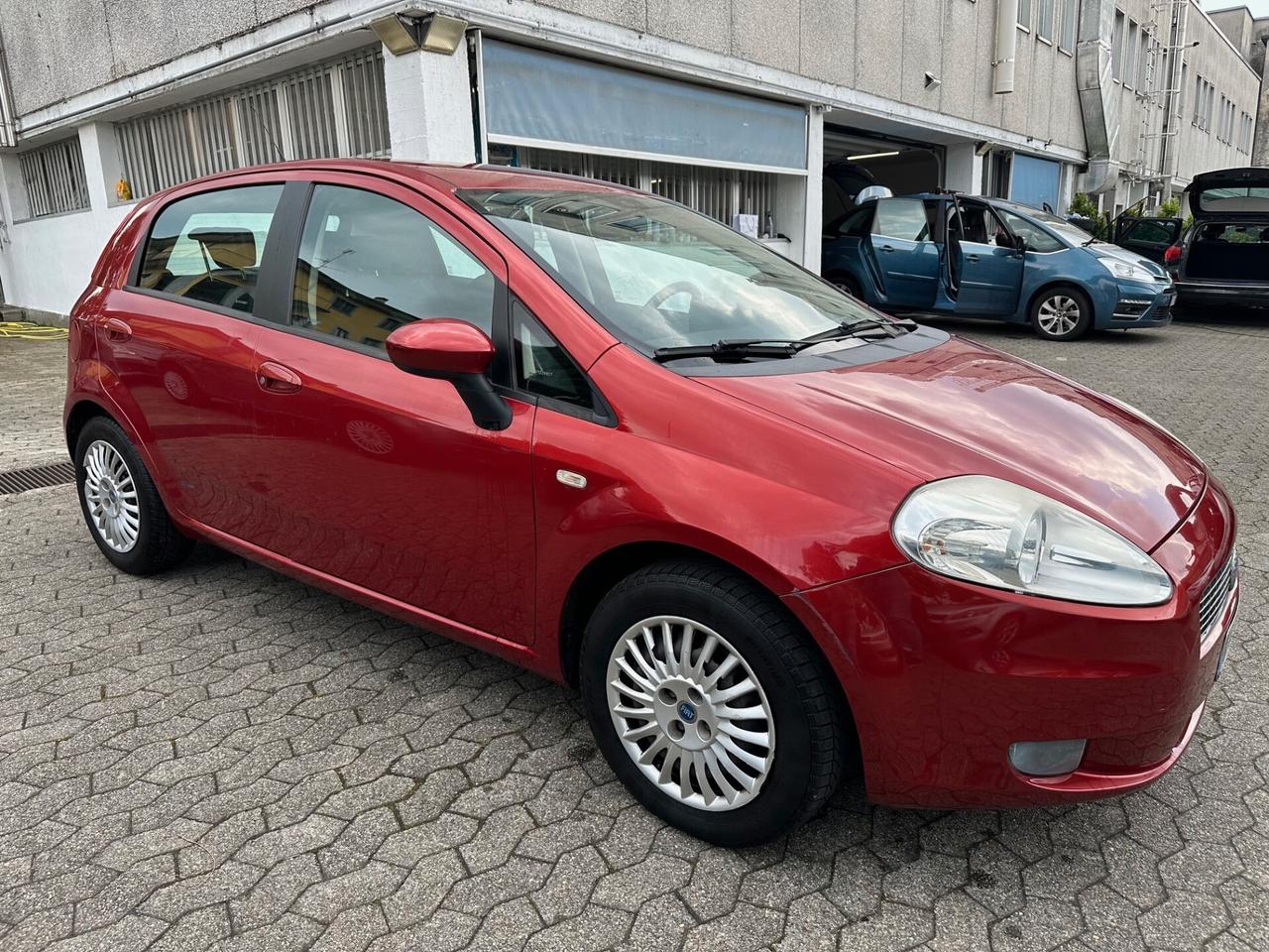 Fiat Grande Punto Grande Punto 1.3 MJT 75 CV 5 porte Dynamic