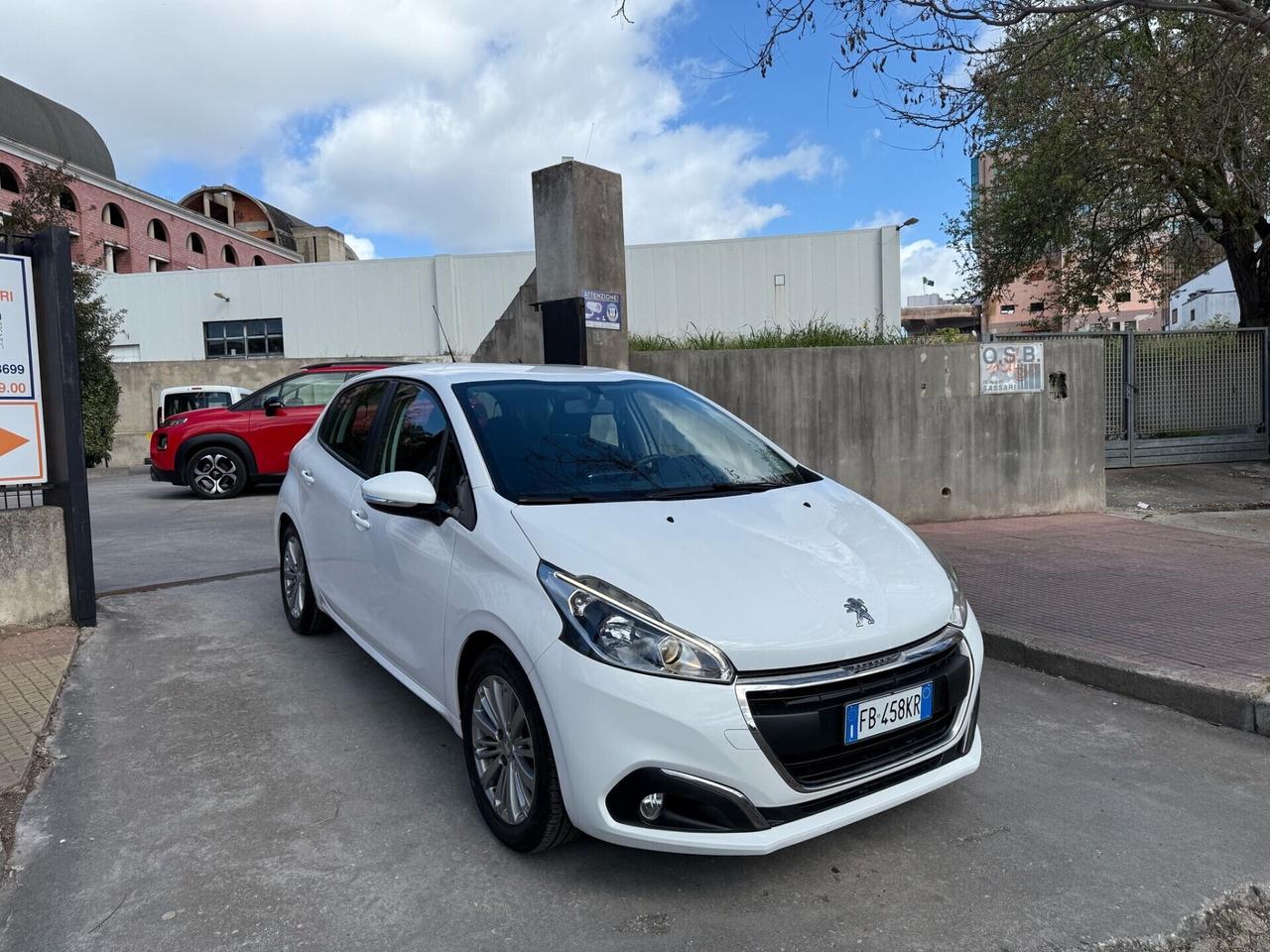 Peugeot 208 KM. 52.000! 5 porte Active