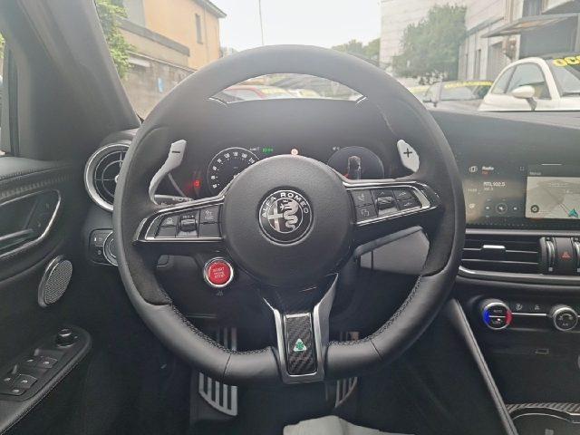 ALFA ROMEO Giulia 2.9 V6 Bi-Turbo AT8 Quadrifoglio