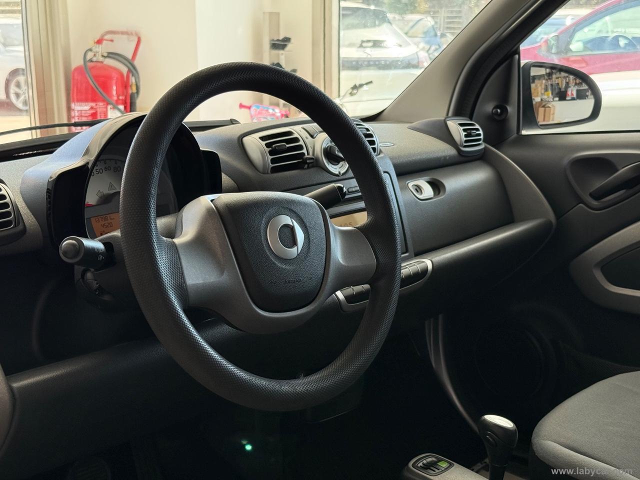 SMART fortwo 1000 52 kW MHD coupé pure