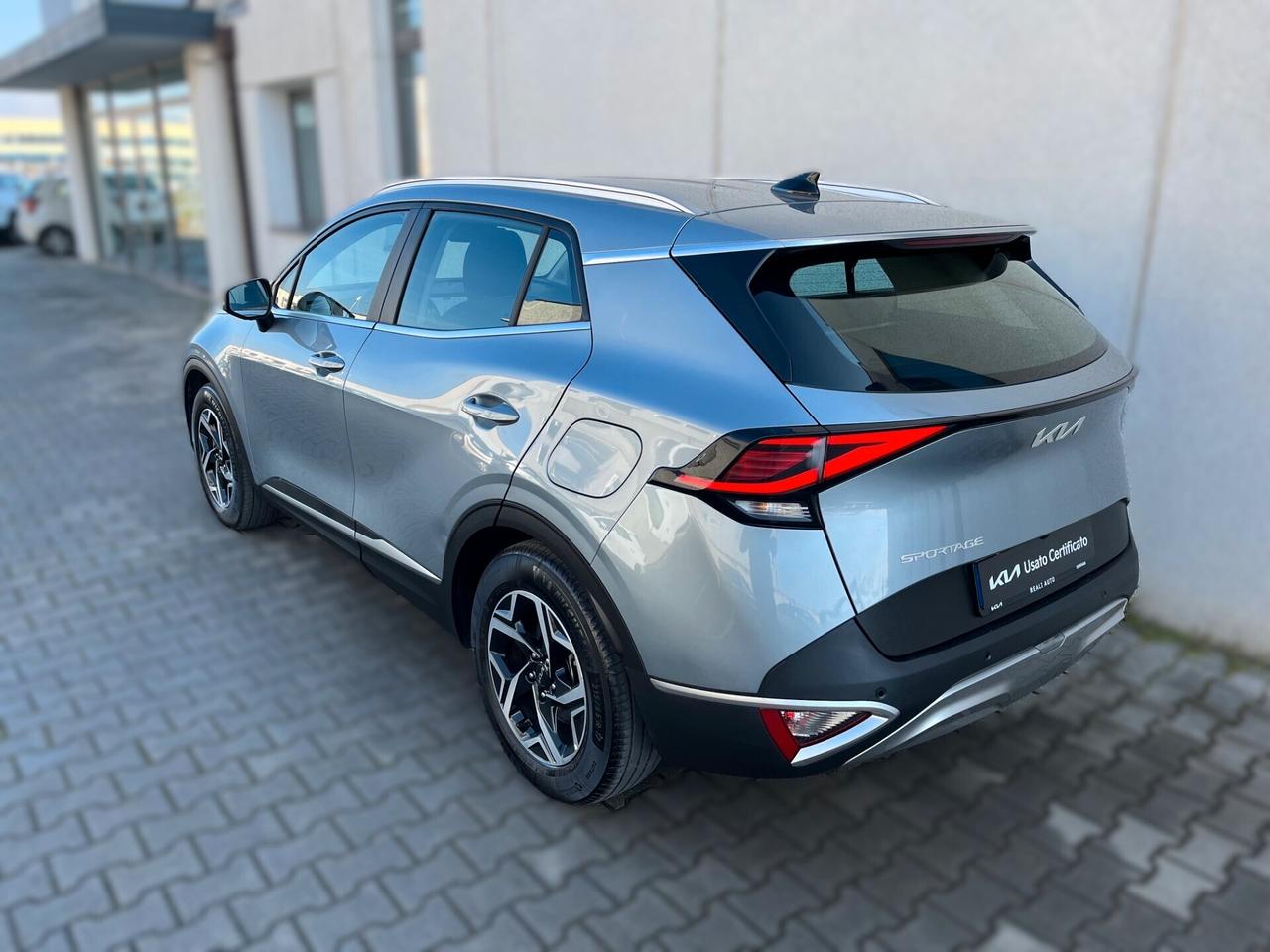 Kia Sportage 1.6 CRDi MHEV DCT Business (Mild Hybrid)