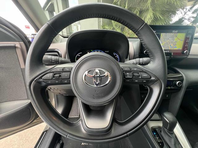 TOYOTA Yaris Cross 1.5 Hybrid 5p. E-CVT AWD-i Lounge