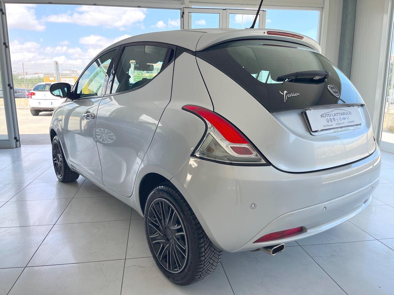 Lancia Ypsilon 1.2 69 CV 5 porte 39000 KM