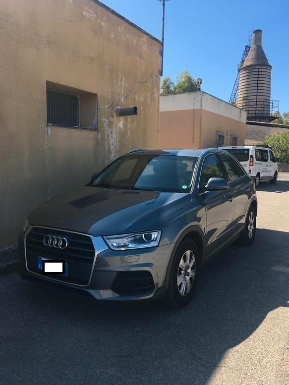 Audi Q3 2.0 TDI 150 CV quattro Business