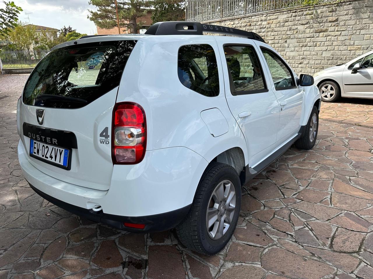 Dacia Duster 1.6 GPL 110CV 4x4 Lauréate NEOPATENTATI