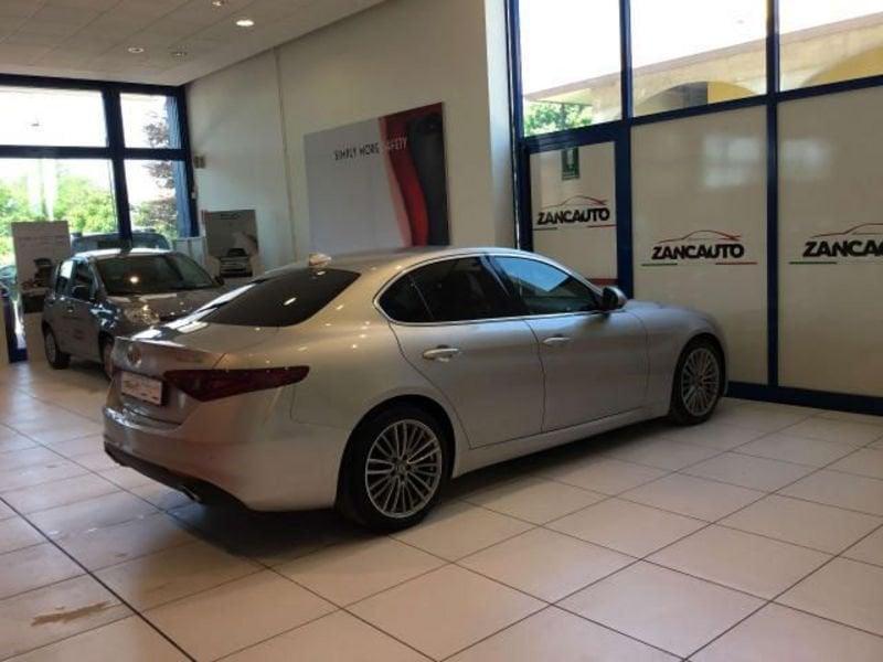 Alfa Romeo Giulia 2.2 T-Diesel 180CV AT8 Super Q2 - PACK PERFORMANCE