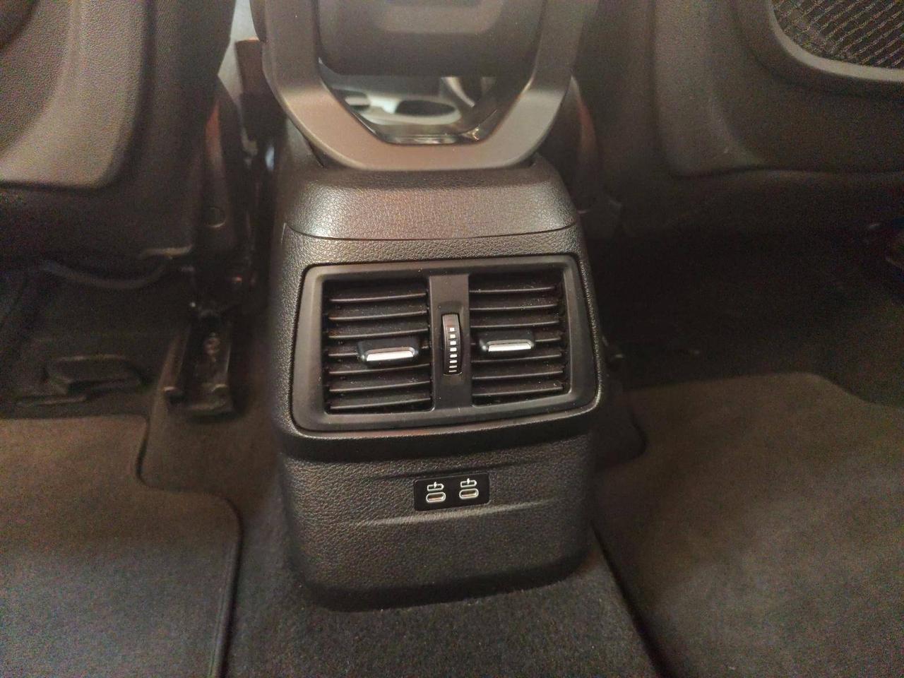 BMW Serie 2 218d Gran Tourer Business 5 Posti