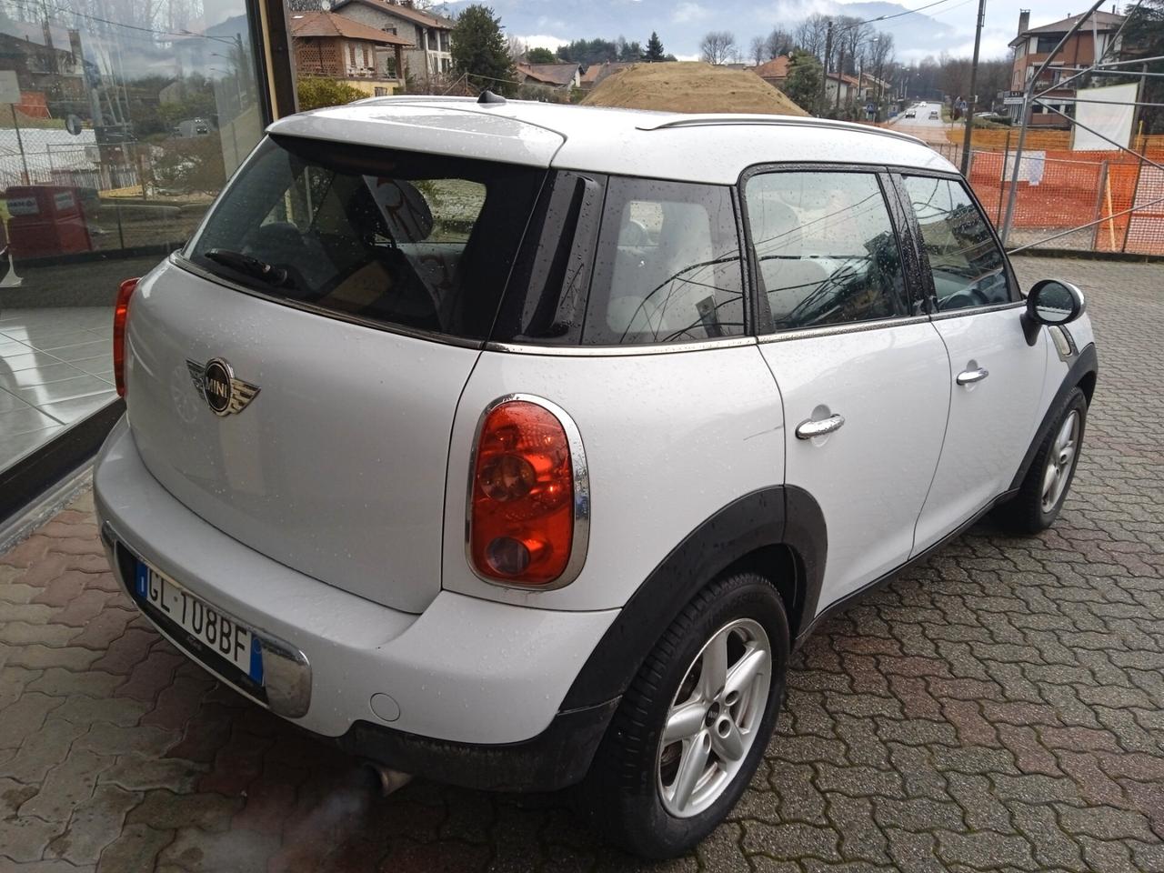 Mini One Countryman ONE CLIMATIZZATORE CERCHI IN LEGA GUARNIZIONE DELLA TESTA E PUNTERIE DA FARE CONTO VENDITA