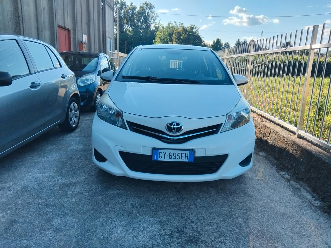 Toyota Yaris 1.0 benzina