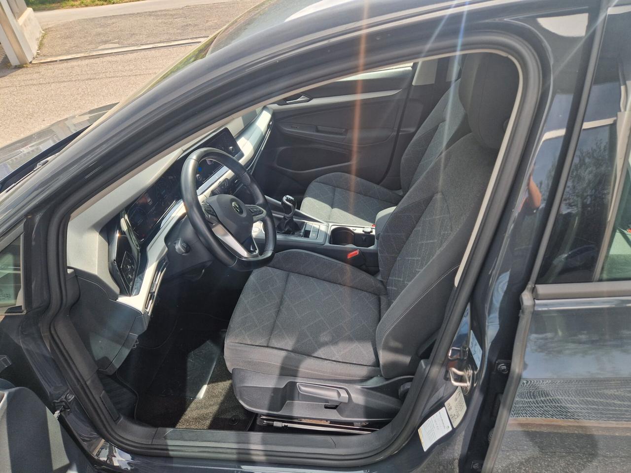 Volkswagen Golf 1.0 TSI EVO Life