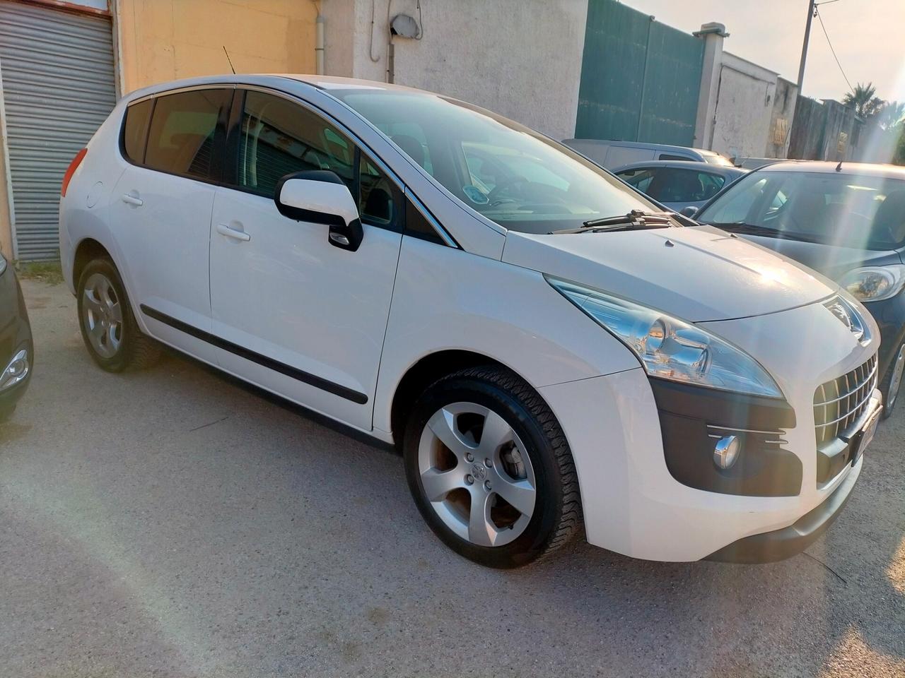 Peugeot 3008 1.6 e-HDi 115CV cambio robotizzato S.&S. Business