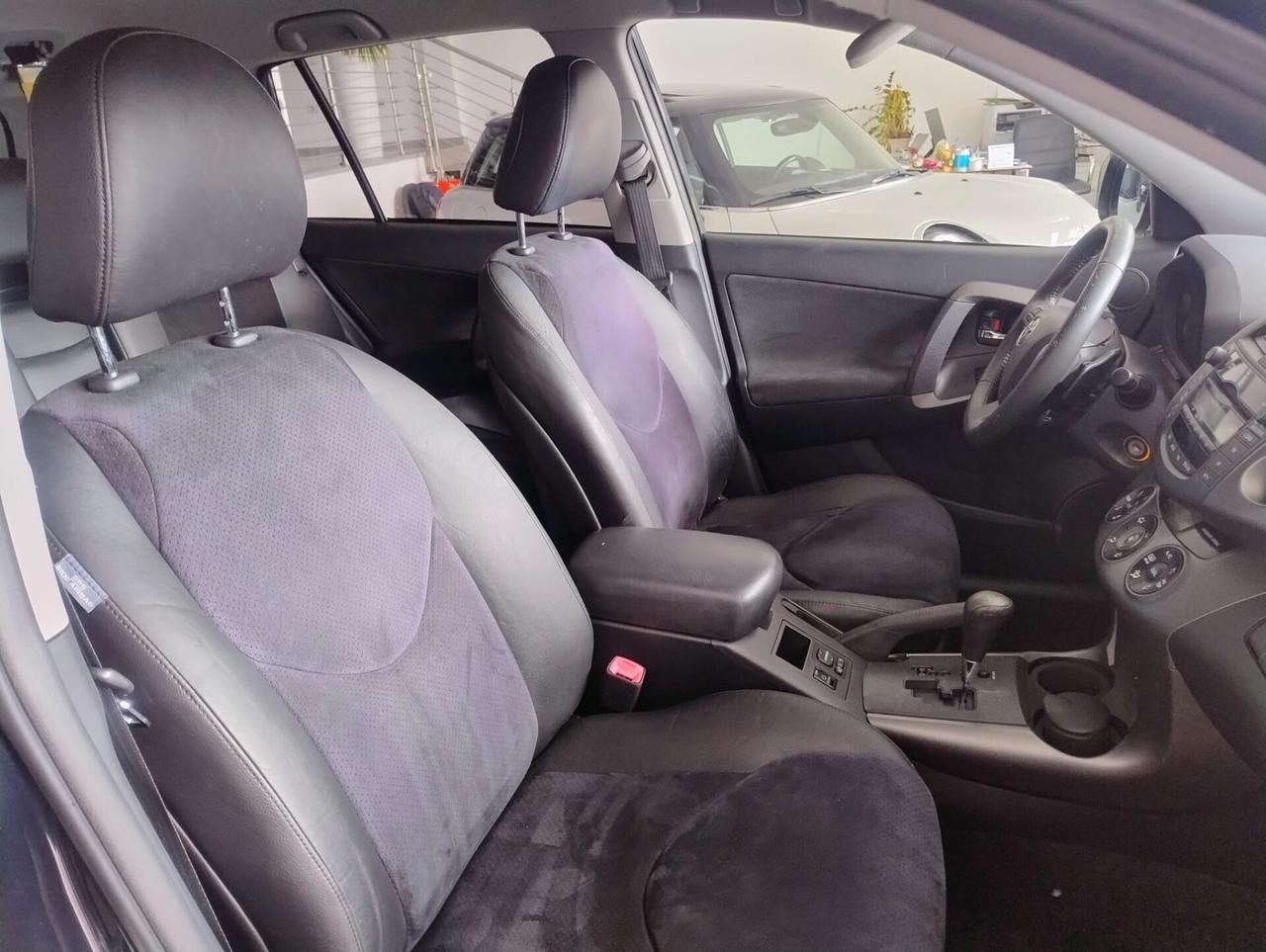 Toyota RAV 4 RAV4 Crossover 2.2 D-Cat A/T 150 CV Executive