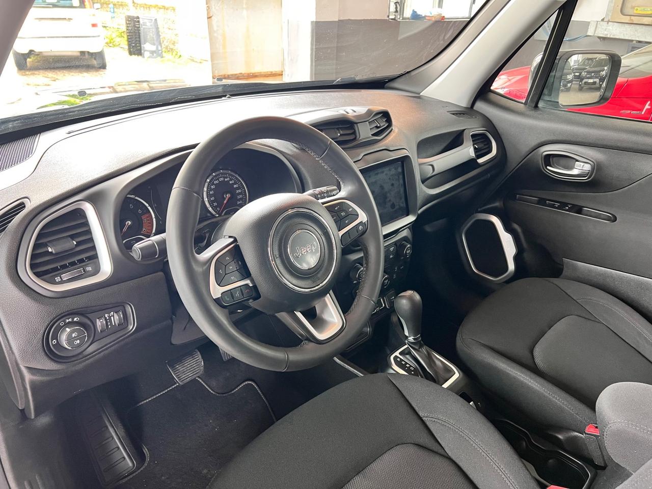 Jeep Renegade 1.3 T4 DDCT Longitude