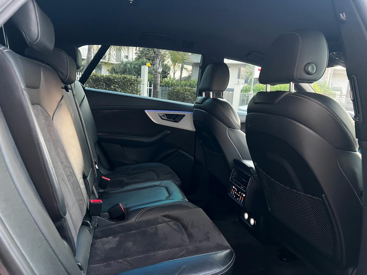 Audi Q8 50 TDI 286 CV Quattro-2XS LINE-TOTAL BLACK