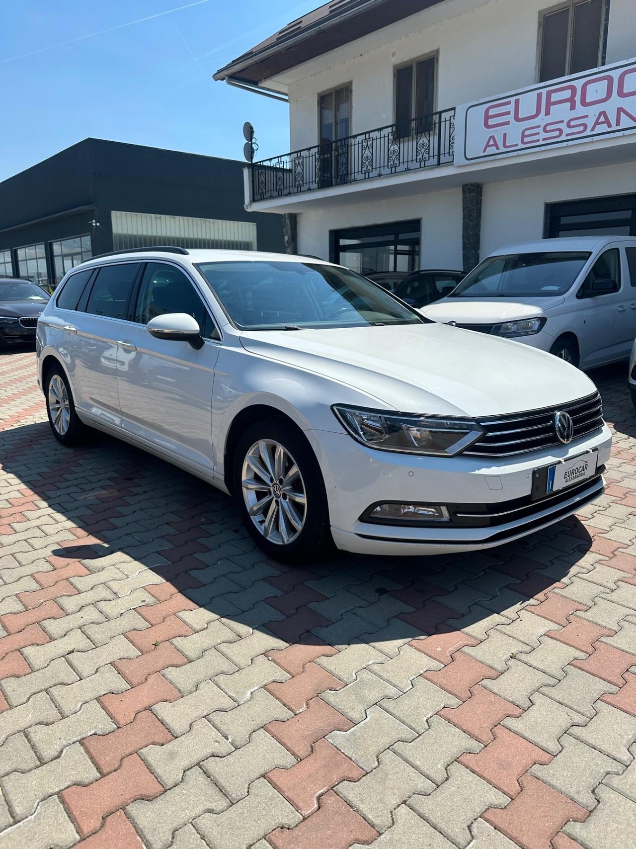 Volkswagen Passat Variant 1.6 TDI SCR DSG Business BMT