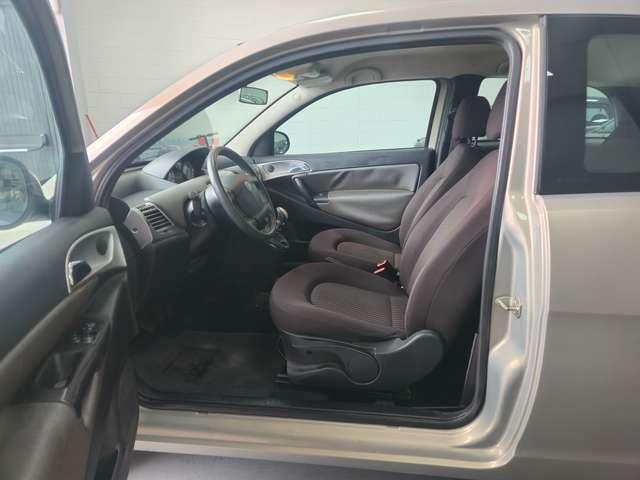 Lancia Ypsilon Ypsilon II 2007 1.2 8v New Oro (oro)