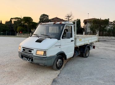 Iveco daily 35-8 cassone ribaltabile patente B