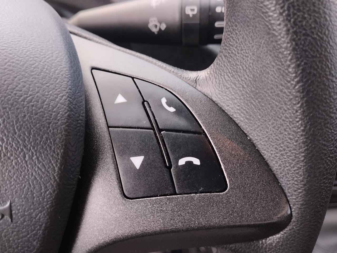 Lancia Ypsilon 1.2 69 CV 5 porte GPL Silver