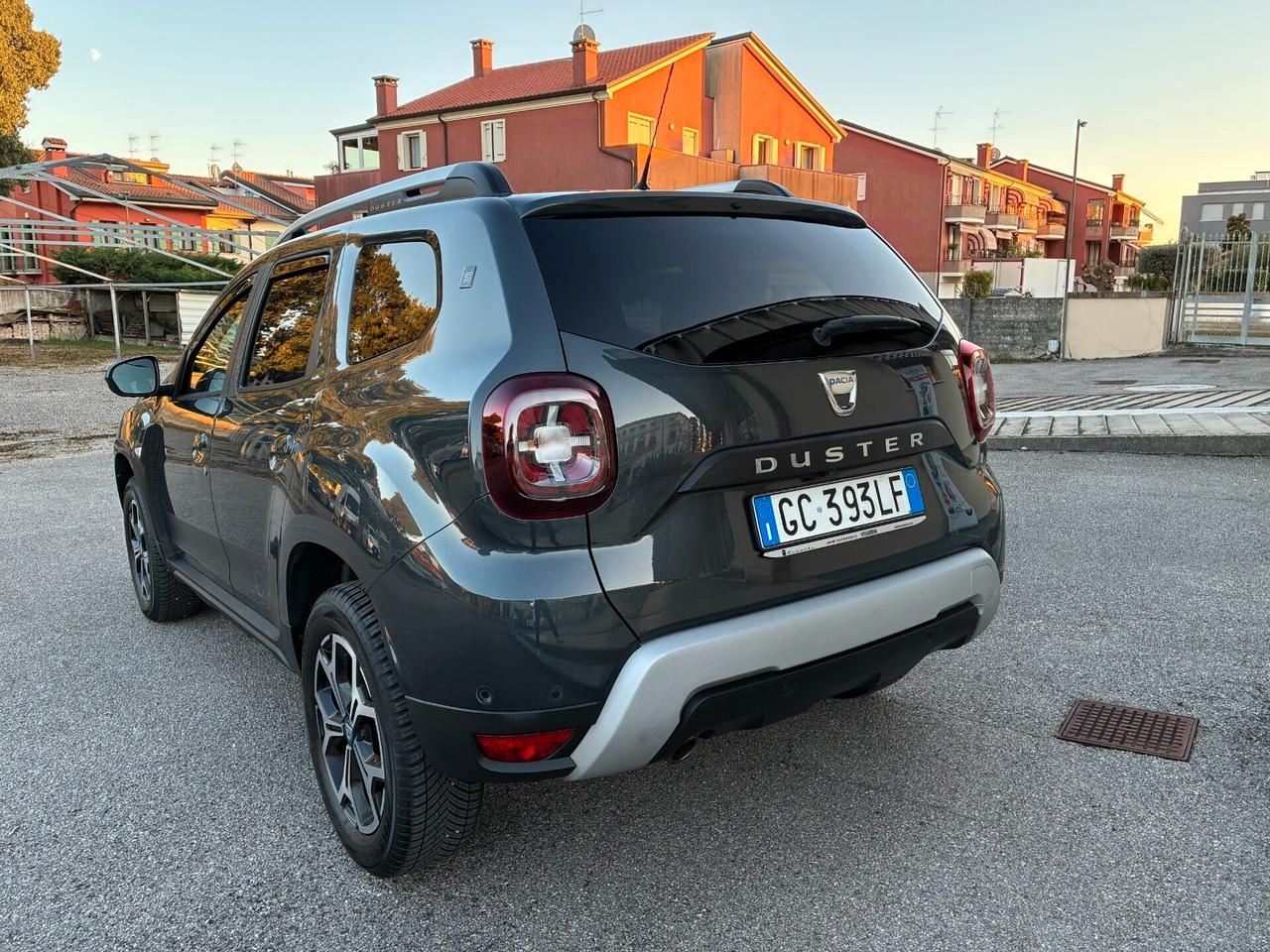 Dacia Duster 1.0 TCe 100 CV ECO-G 4x2 15th Anniversary