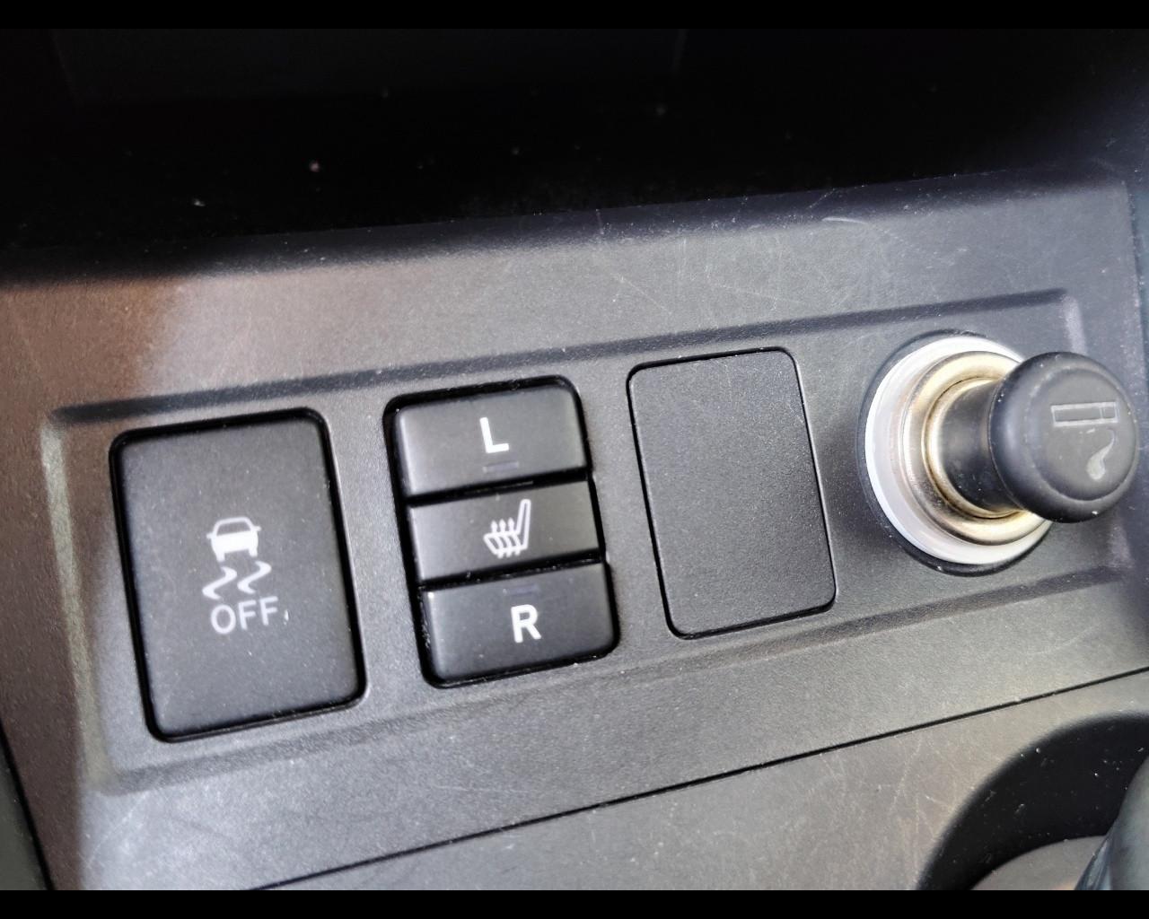 TOYOTA RAV4 3ª serie - RAV4 2.2 D-4D 150 CV DPF