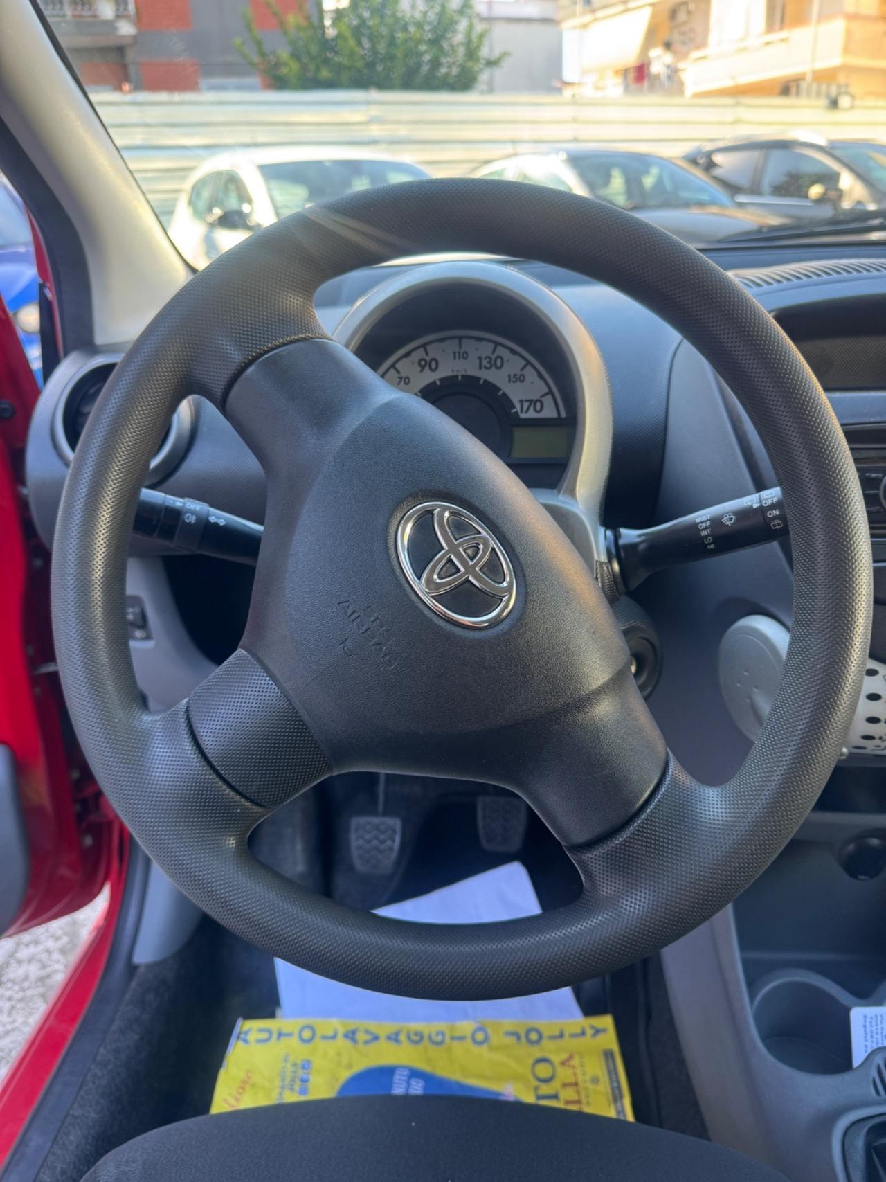 Toyota Aygo Benzina 2010