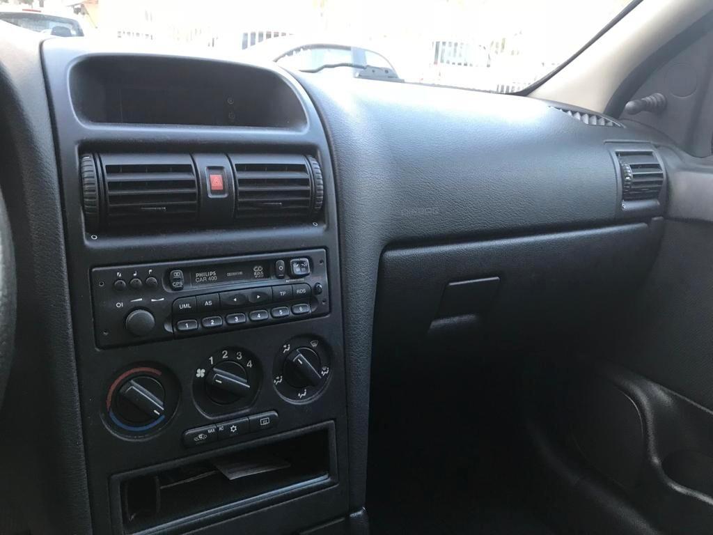 Opel Astra 1.4i 16V cat 5 porte Club