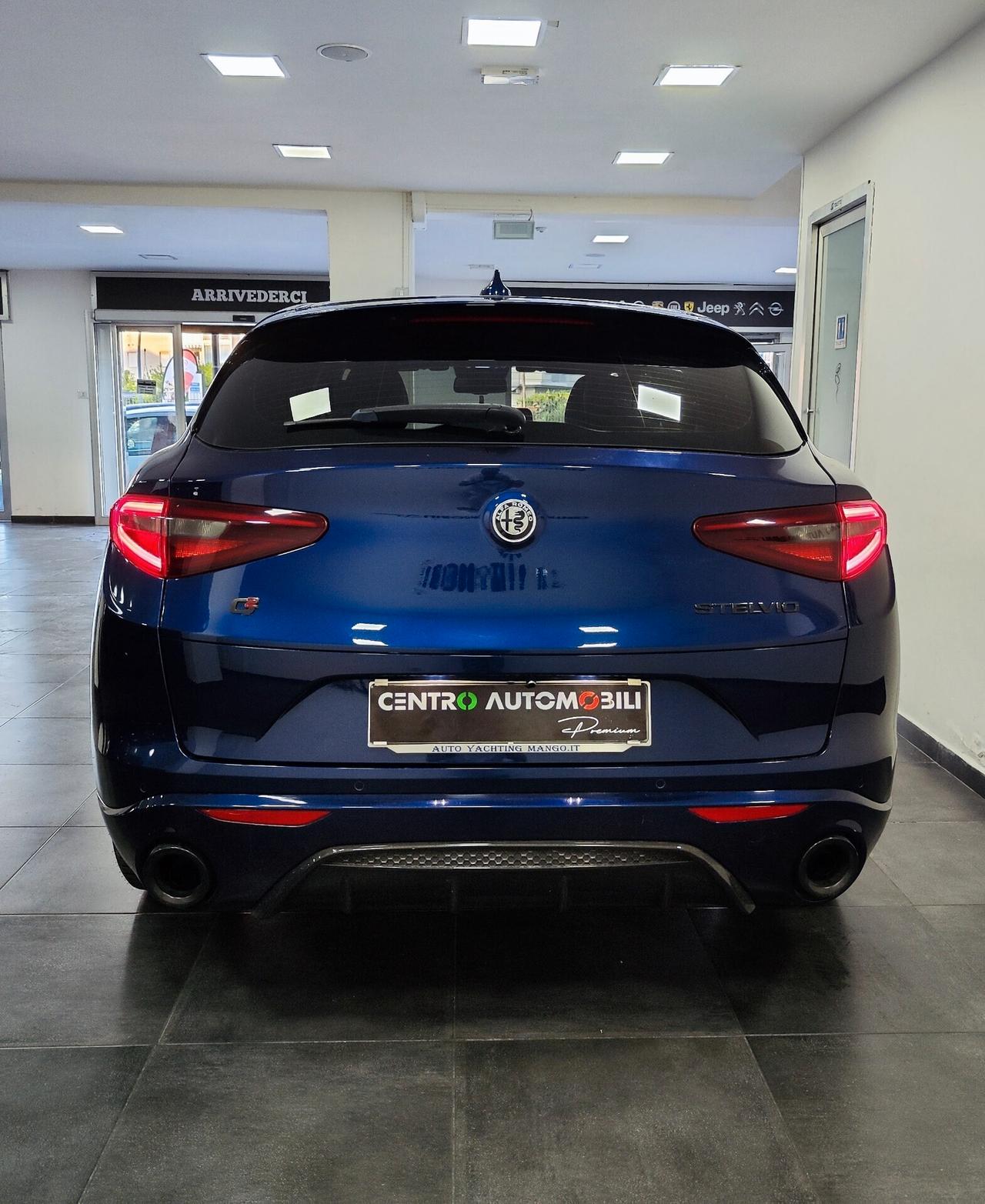 Alfa Romeo Stelvio 2.2 Turbodiesel 180 CV AT8 Veloce