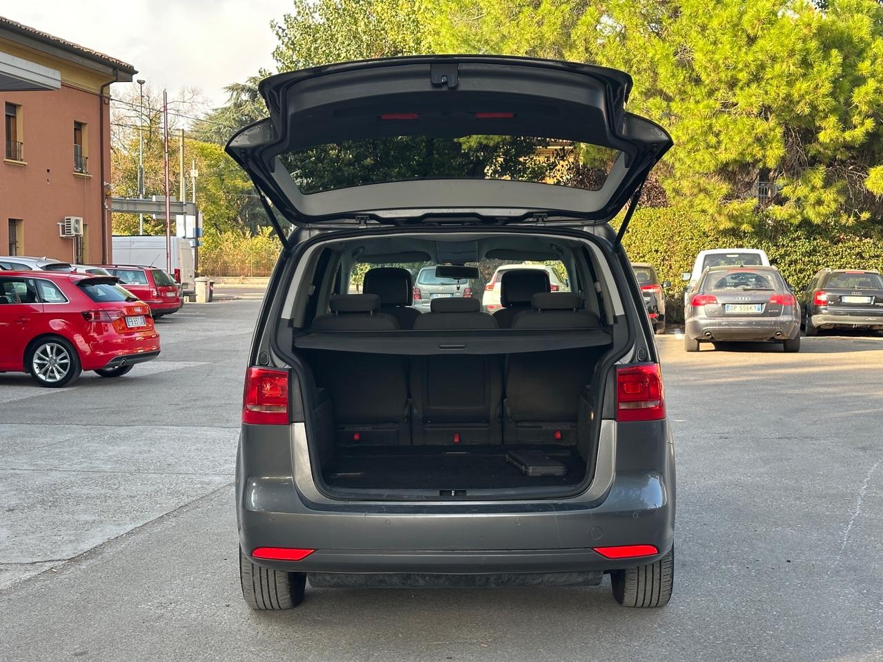 Volkswagen Touran Business 1.4 Highline EcoFuel