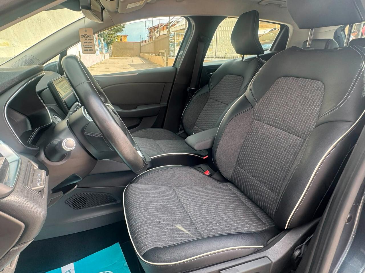 Renault Clio Blue dCi 85 CV 5 porte Intens