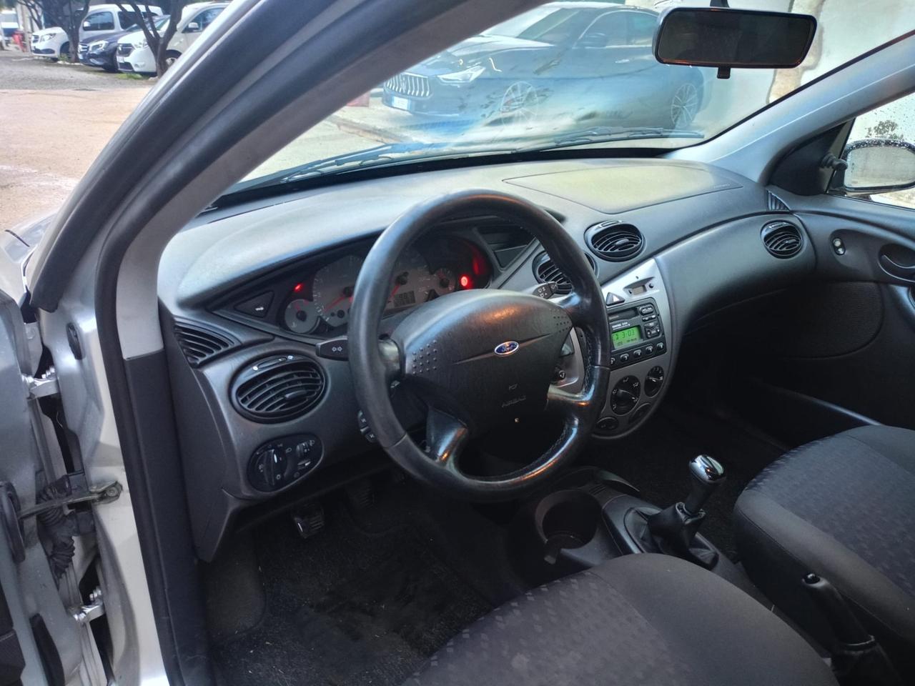 Ford Focus 1.6i 16V cat SW Ghia