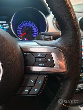 Ford Mustang Fastback 5.0 V8 TiVCT aut. GT