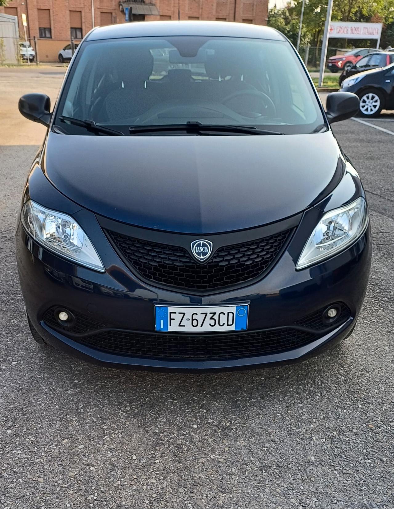 Lancia Ypsilon 1.2 69 CV 5 porte GPL Ecochic Platinum