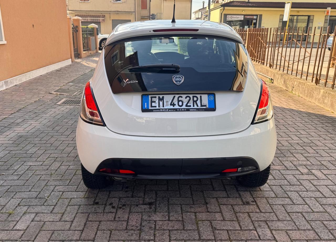 Lancia Ypsilon 1.2 69 CV Ok Neopatentati