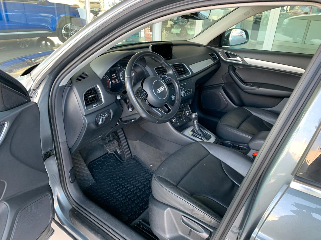 Audi Q3 2.0 TDI 120 CV S tronic Business