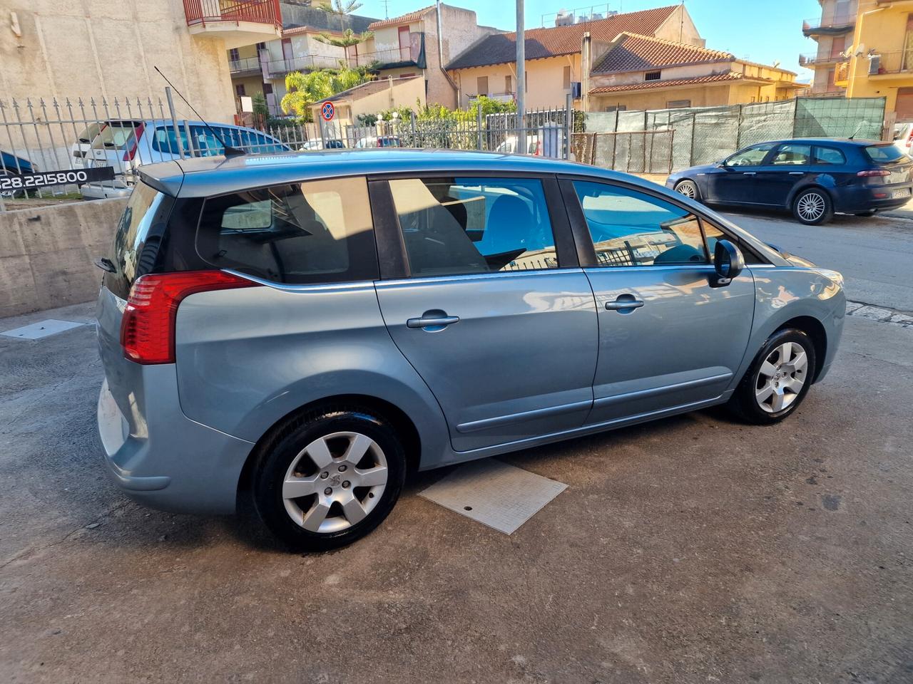 Peugeot 5008 2.0 HDi 150CV Tecno