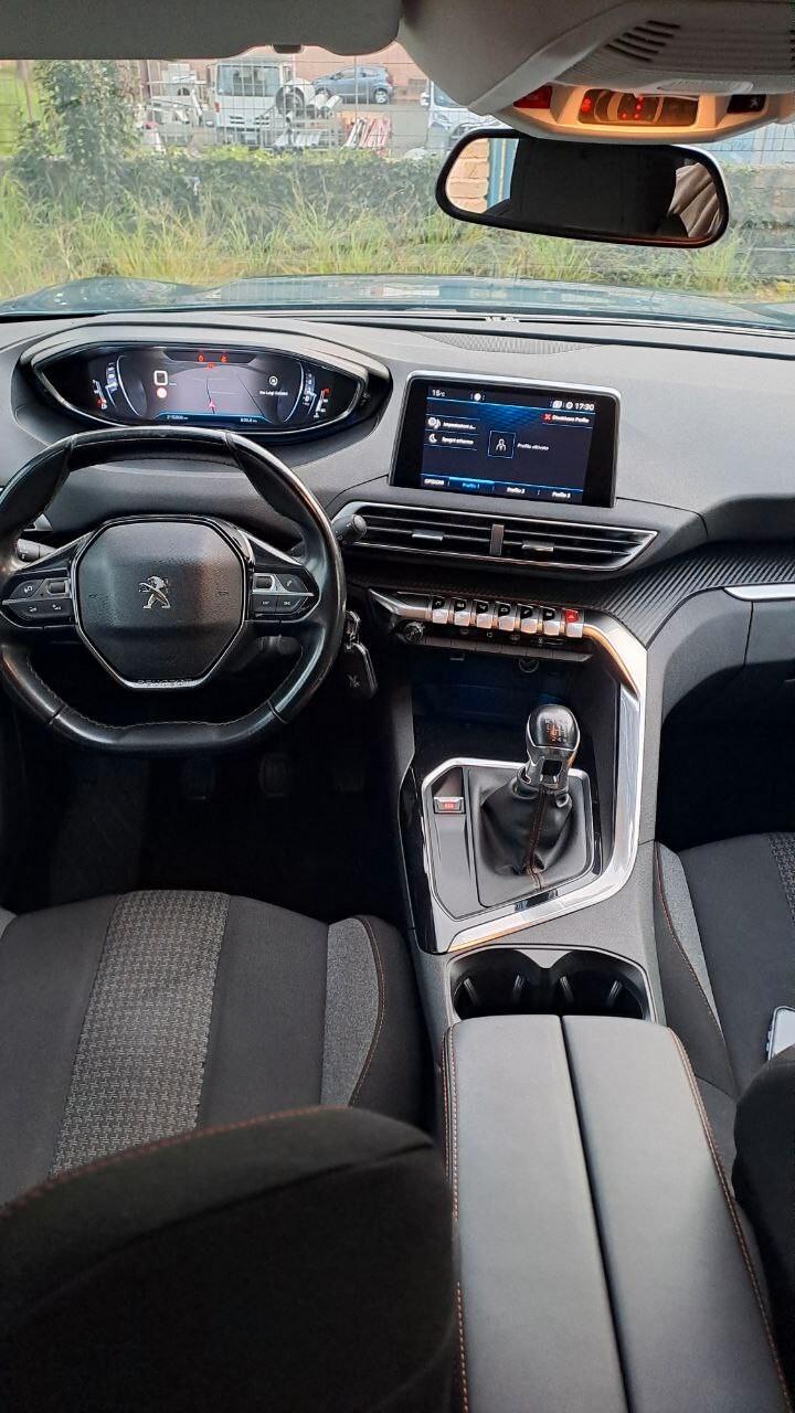 Peugeot 5008 BlueHDi 120 S&S Allure