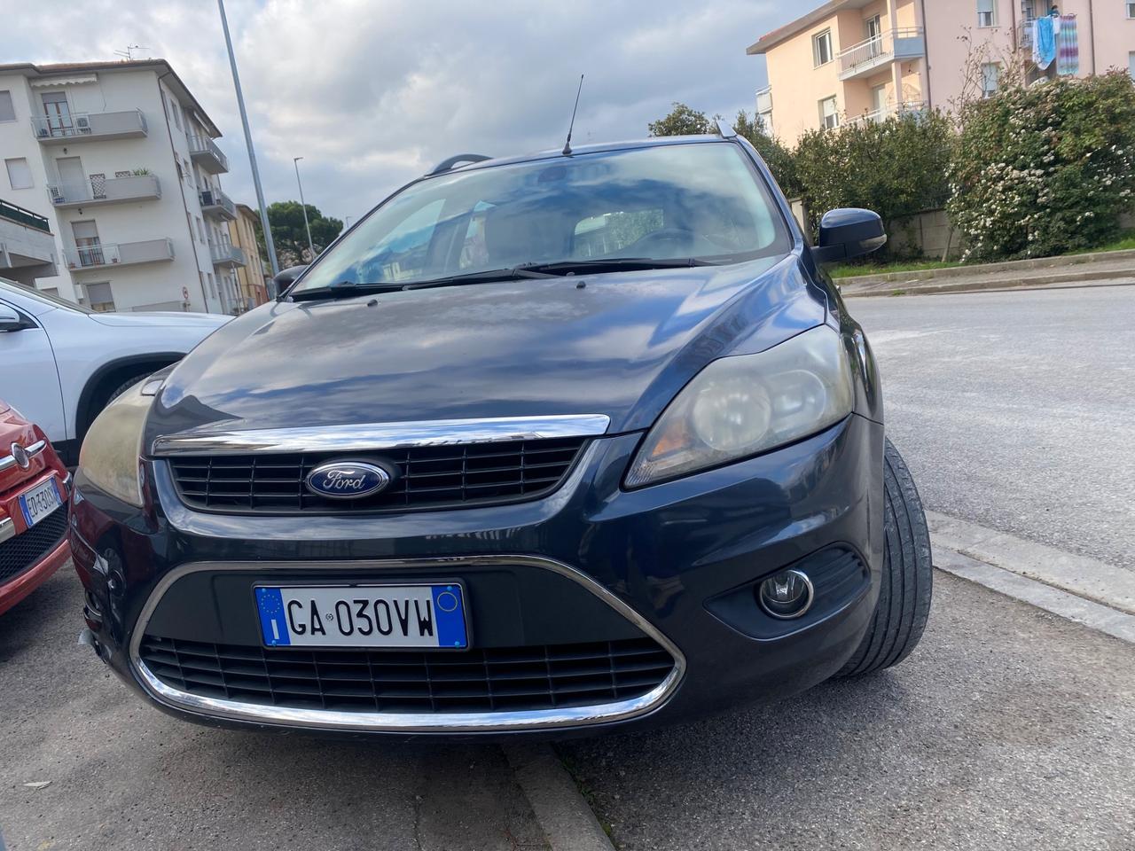 Ford Focus 1.6 (115CV) 5p. Bz.- GPL Ikon