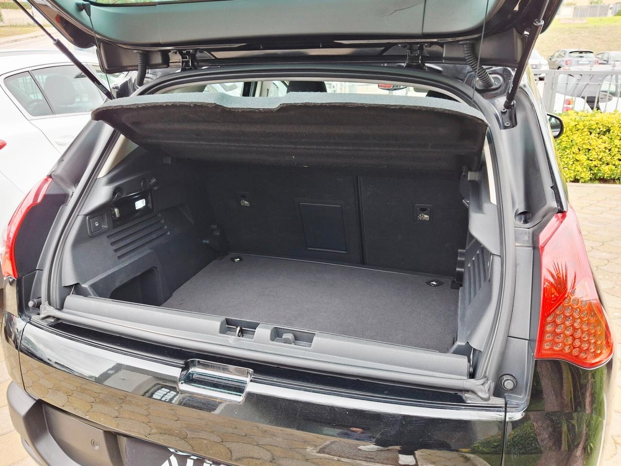 Peugeot 3008 1.6 HDi 110CV Tecno