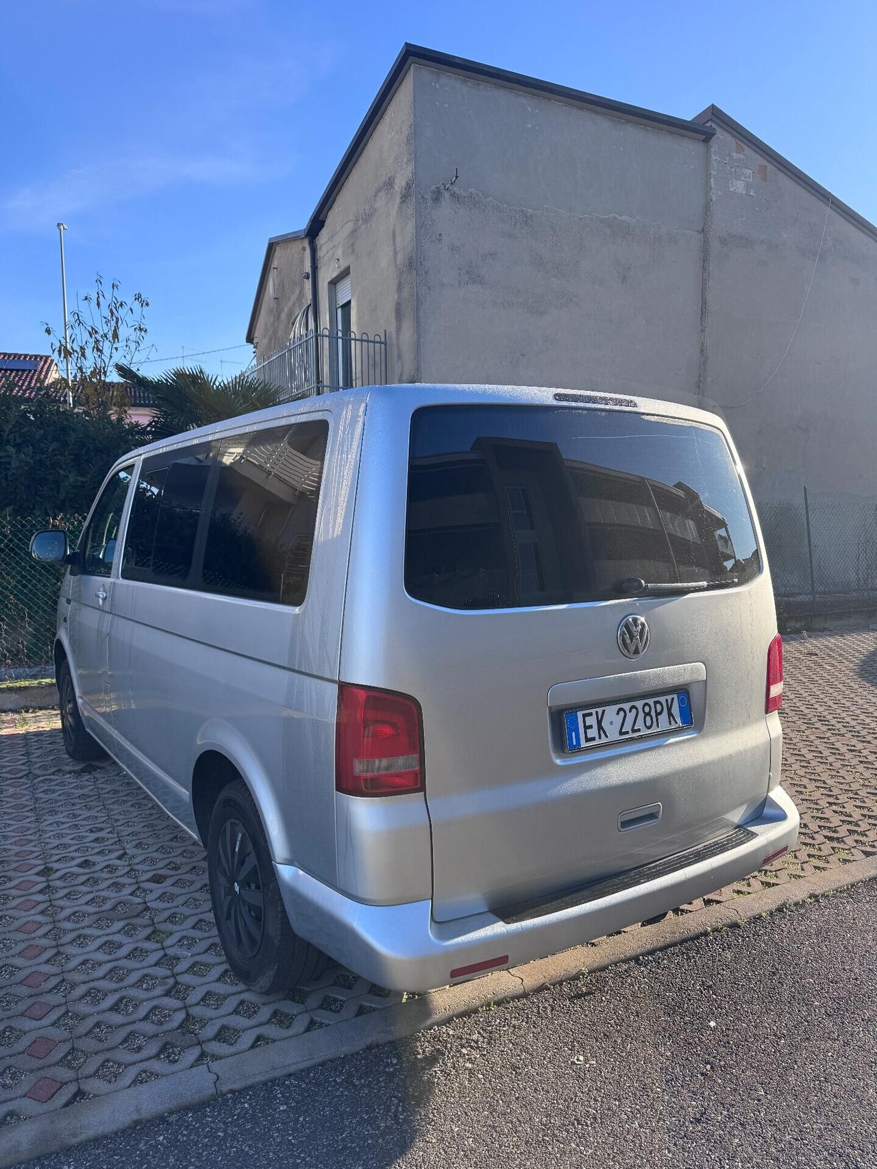 Volkswagen Multivan 2.0 TDI 140CV 9 posti