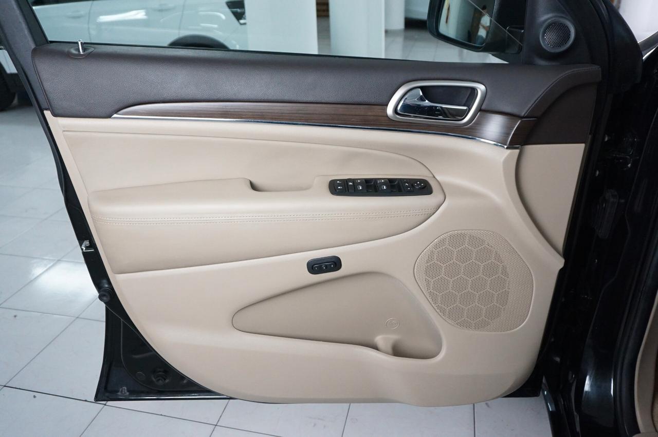 Jeep Grand Cherokee 3.0 V6 CRD 250 CV Multijet II Overland