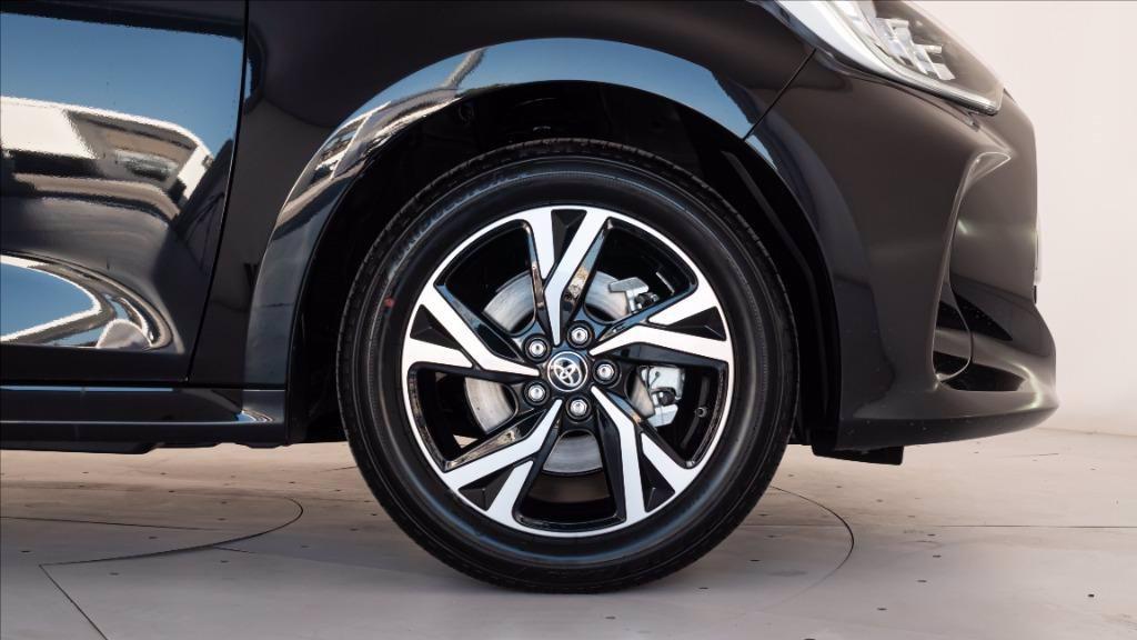 TOYOTA Yaris 1.5h Lounge del 2021